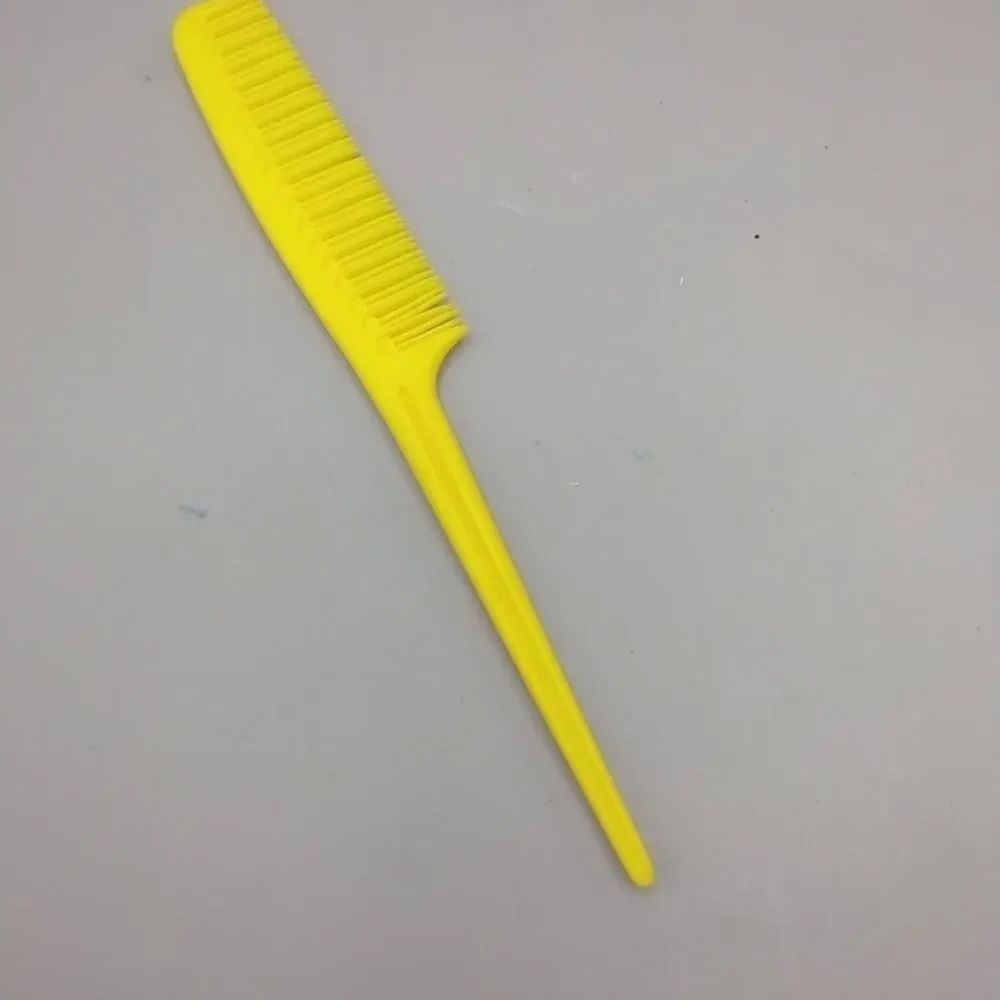 Tupperware Comb 8